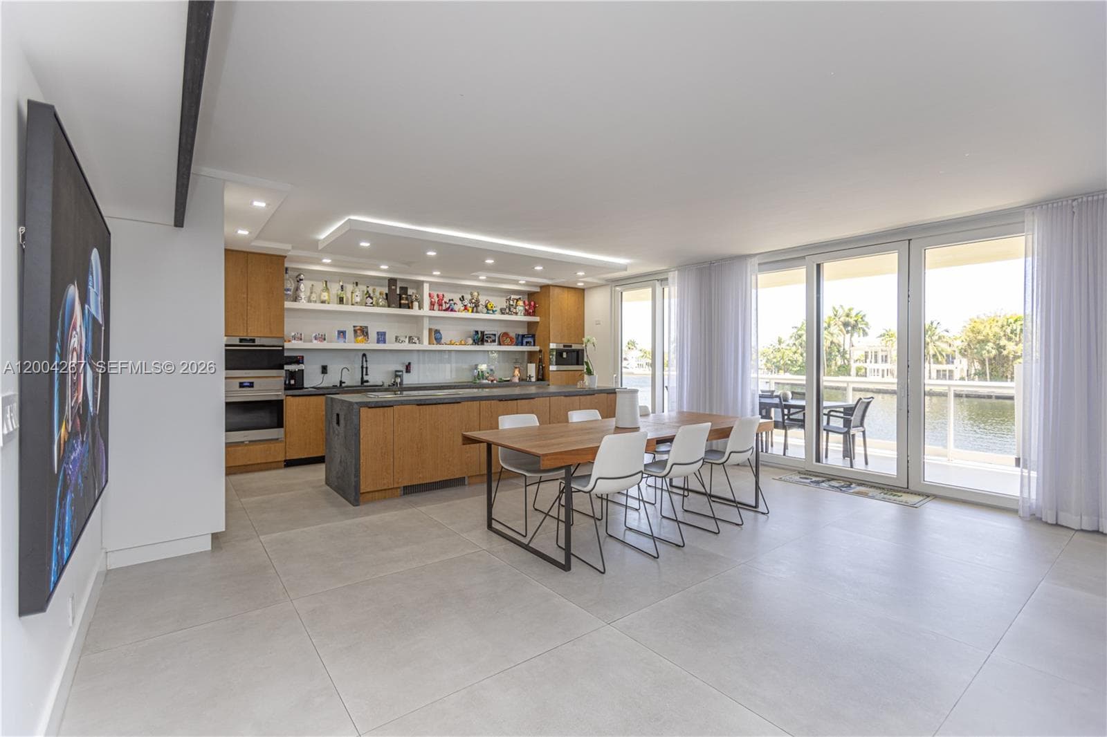 20191 E Country Club Dr, Aventura FL 33180 photo 5