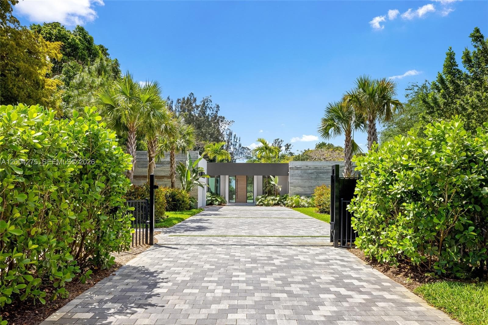5700 Cypress Rd, Plantation FL 33317 photo 2