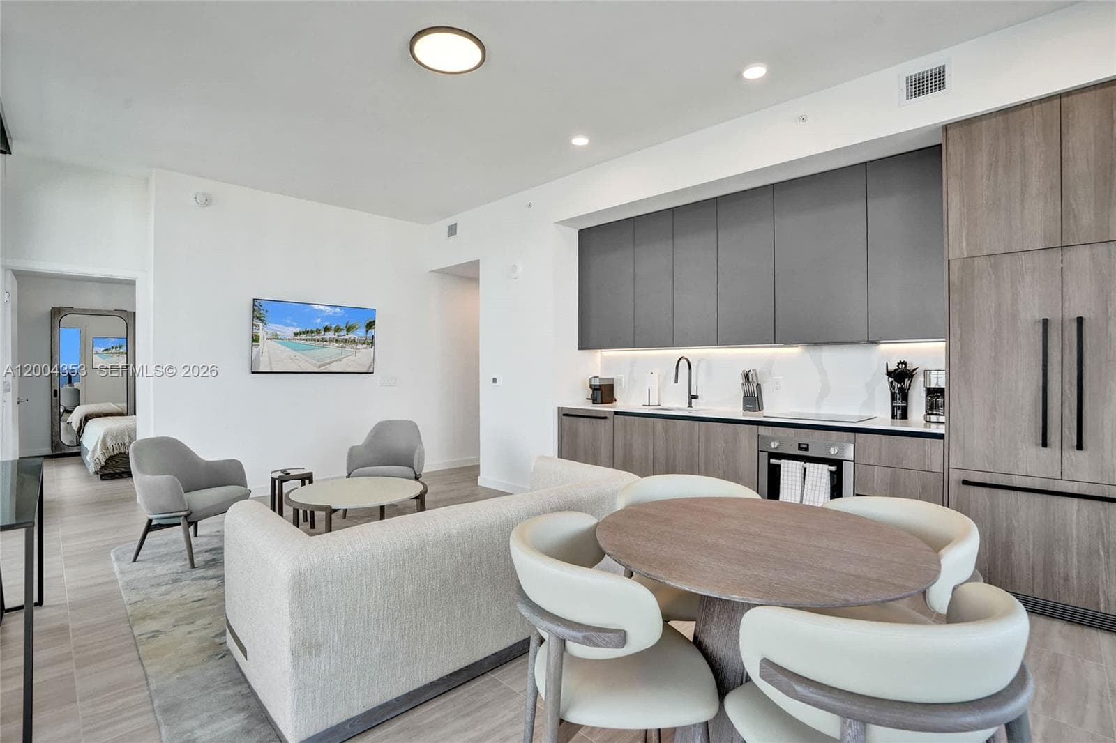 580 72nd St # 1702, Miami Beach FL 33141 photo 4