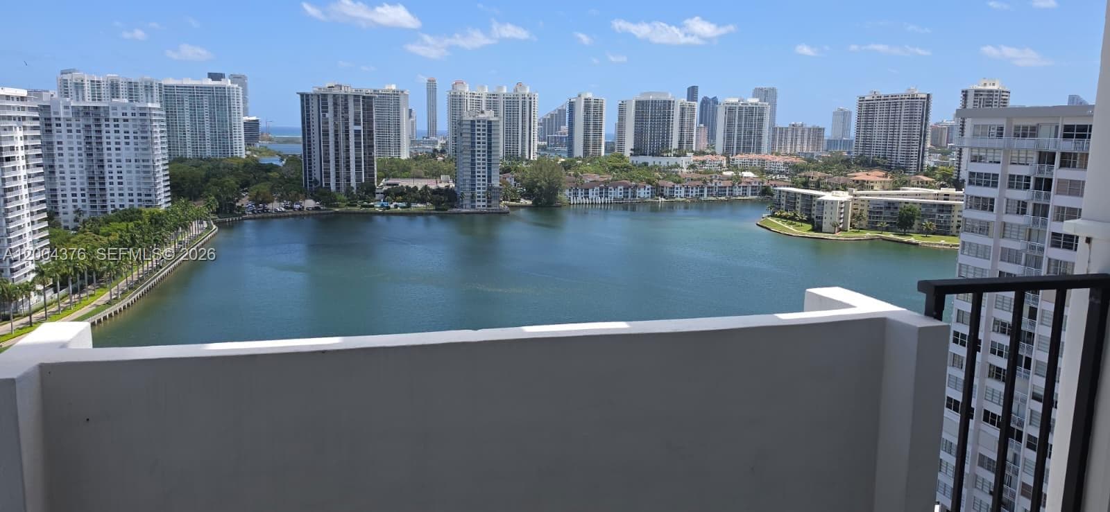2750 NE 183rd St # 2010, Aventura FL 33160 photo 2