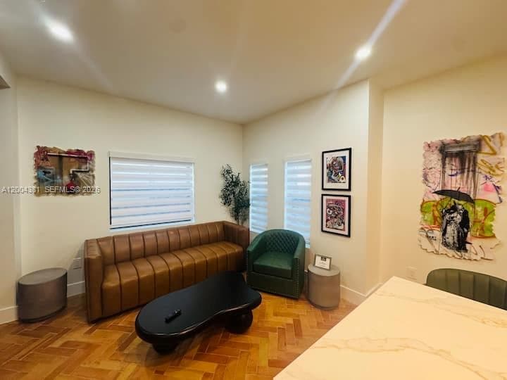 905 SW 13th Ct # 905, Miami, FL 33135 photo 5