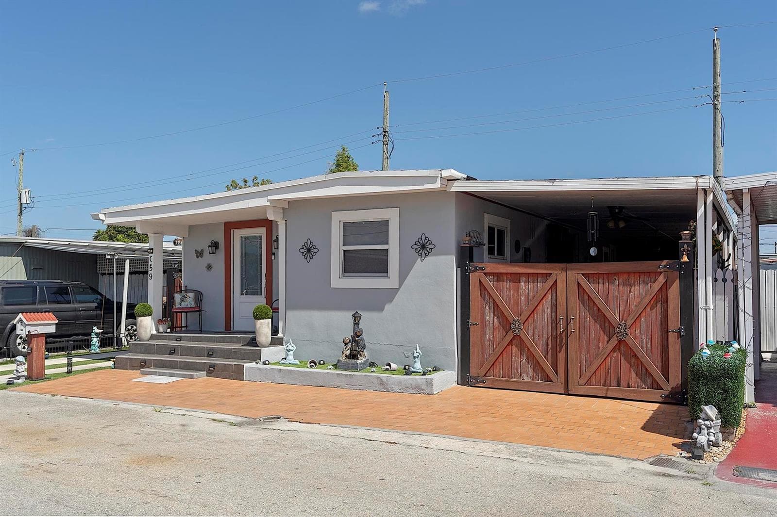 3205 W 16th Avenue, Hialeah FL 33012 photo 3
