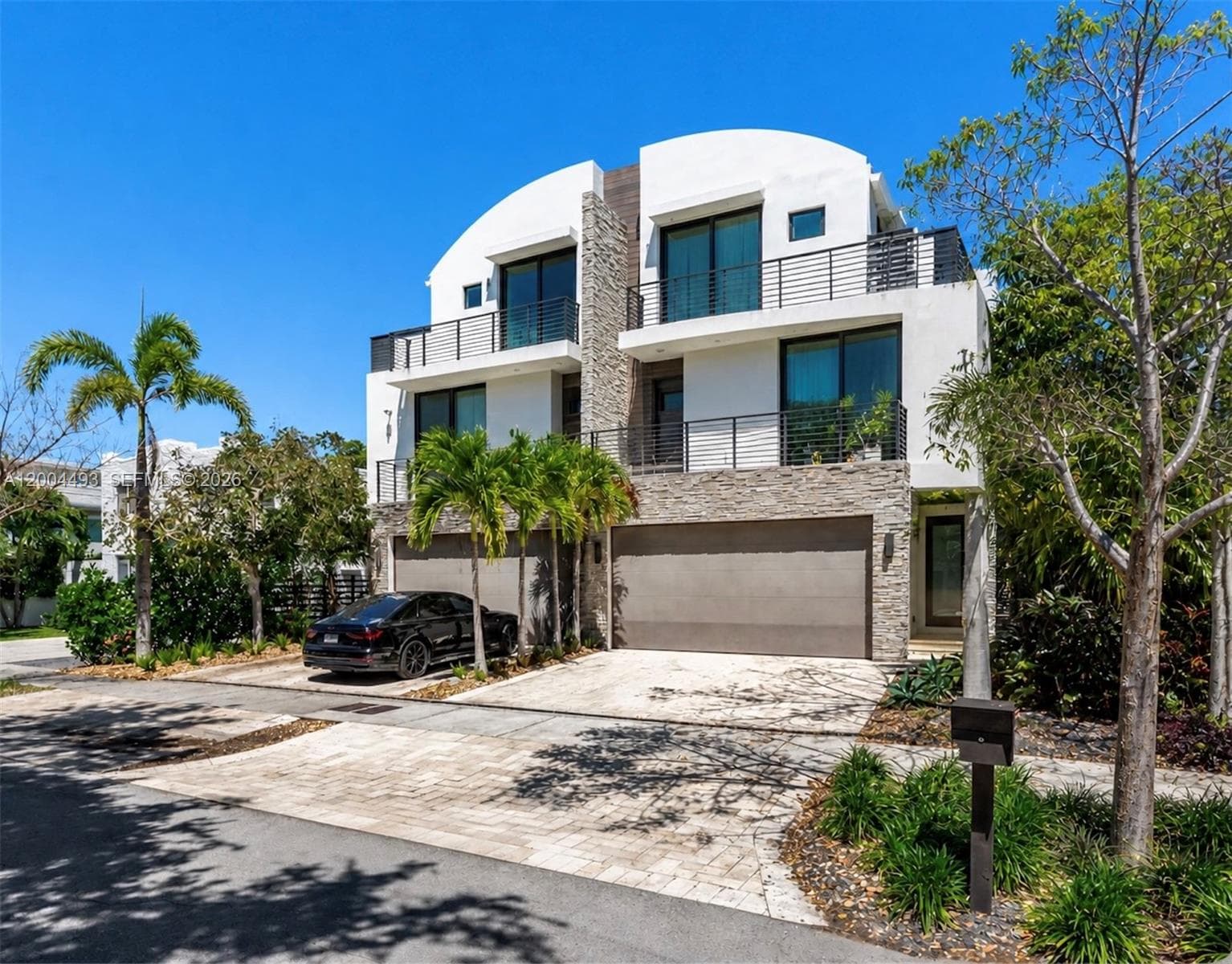 104 NE 16th Ter, Fort Lauderdale FL 33301