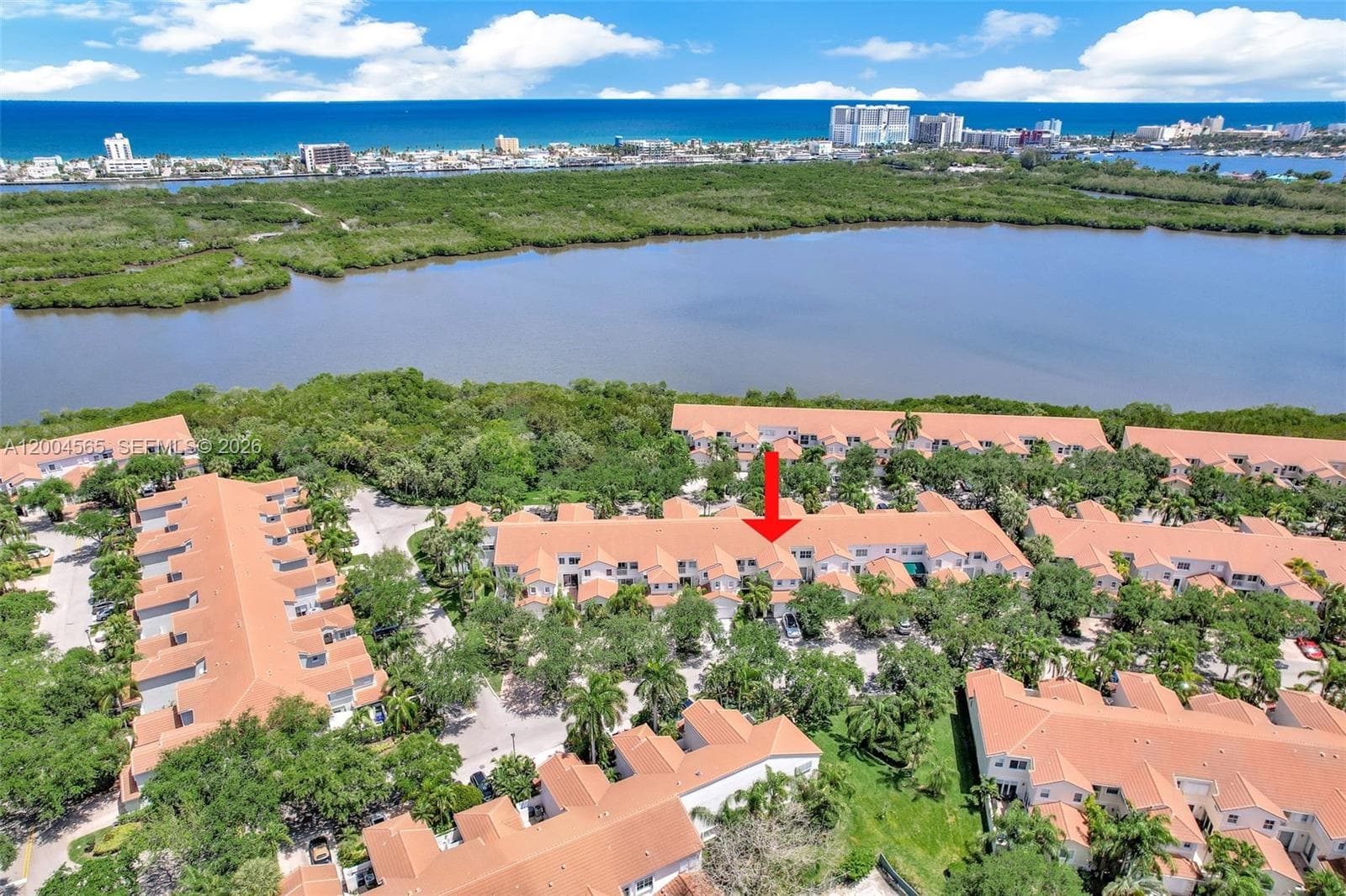 1675 Yellowheart Way, Hollywood FL 33019 photo 4