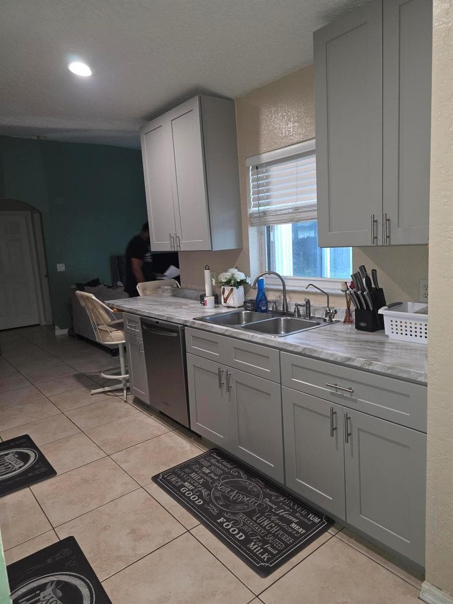 557 SW Baoy Avenue, Port St. Lucie FL 34953 photo 3