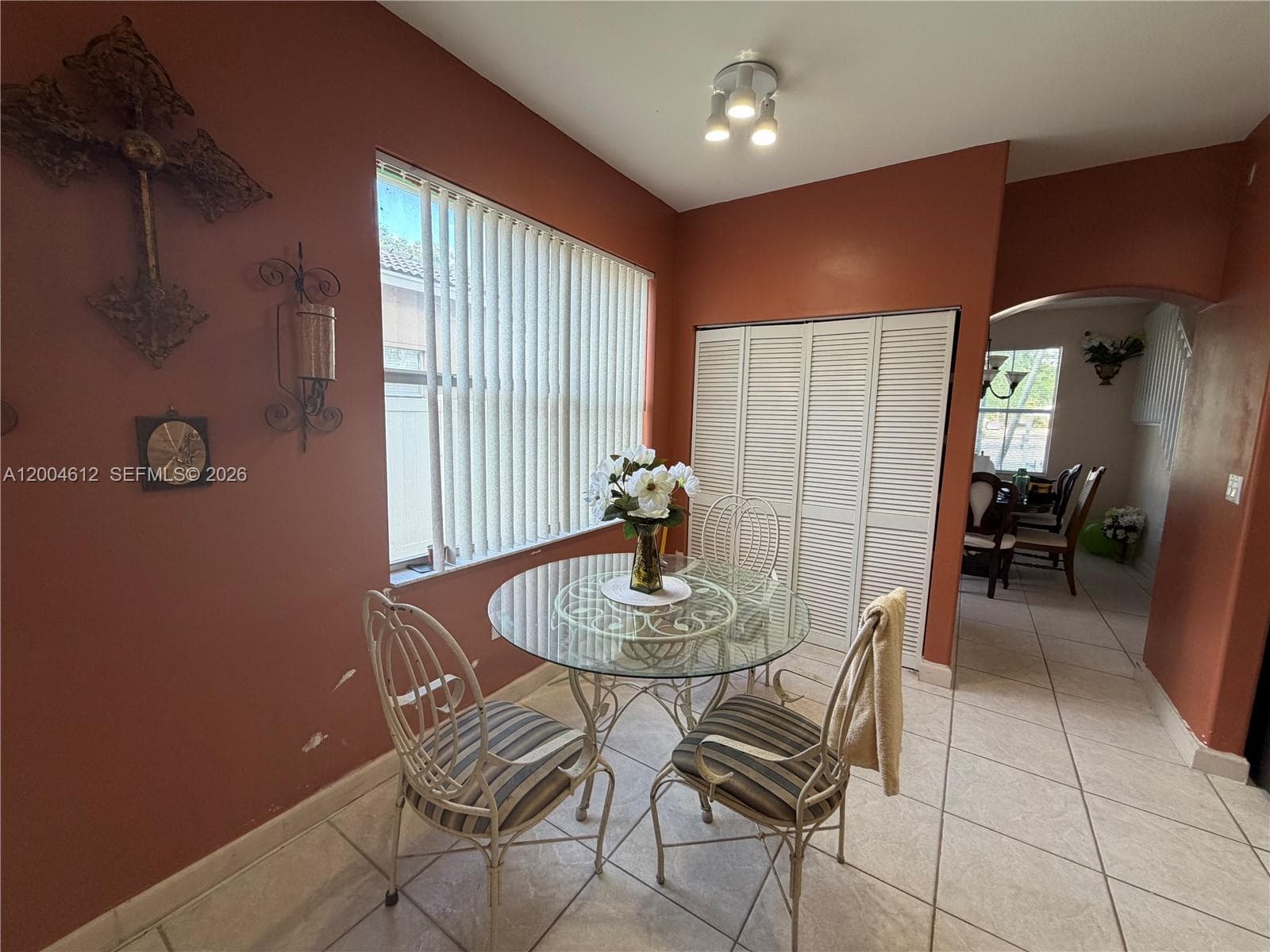 2329 NW 184th Ter, Pembroke Pines FL 33029 photo 5