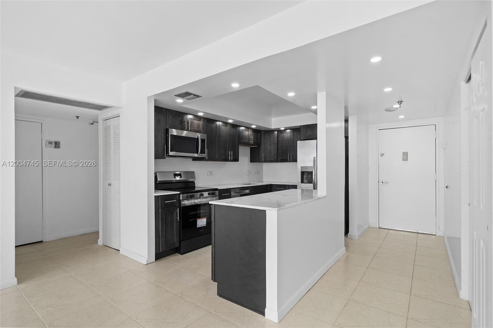 20505 E Country Club Dr # 1938, Aventura FL 33180 photo 5