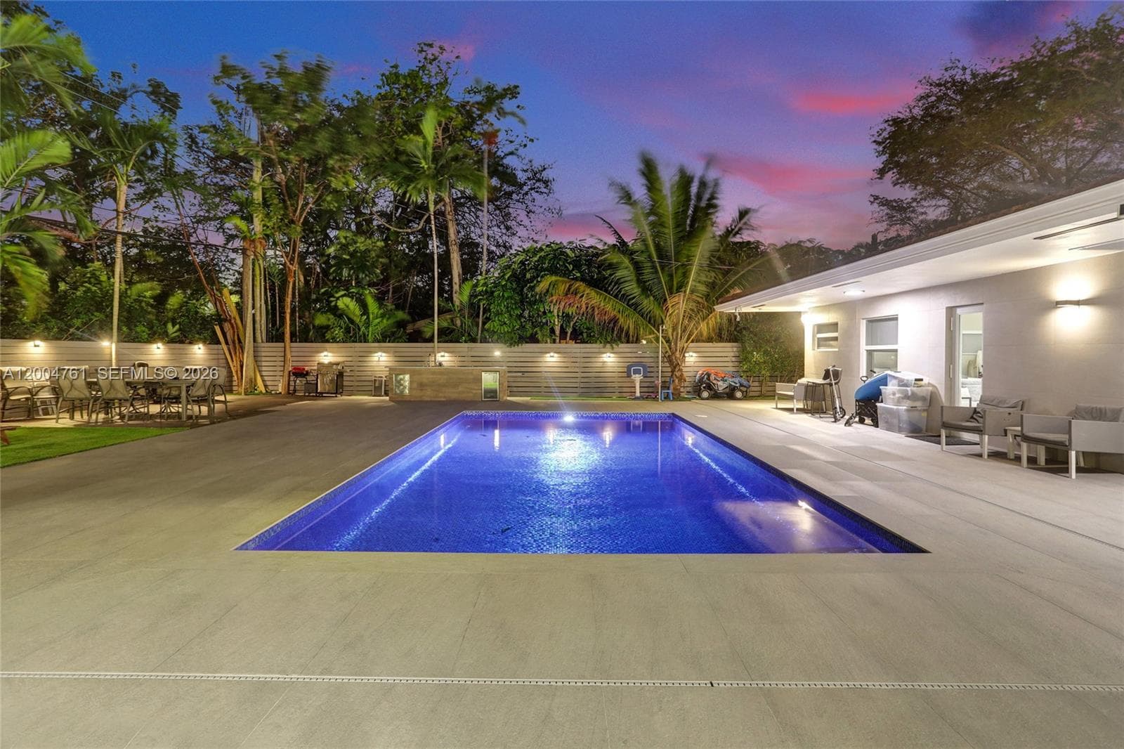 2126 NE 187th St, North Miami Beach FL 33179