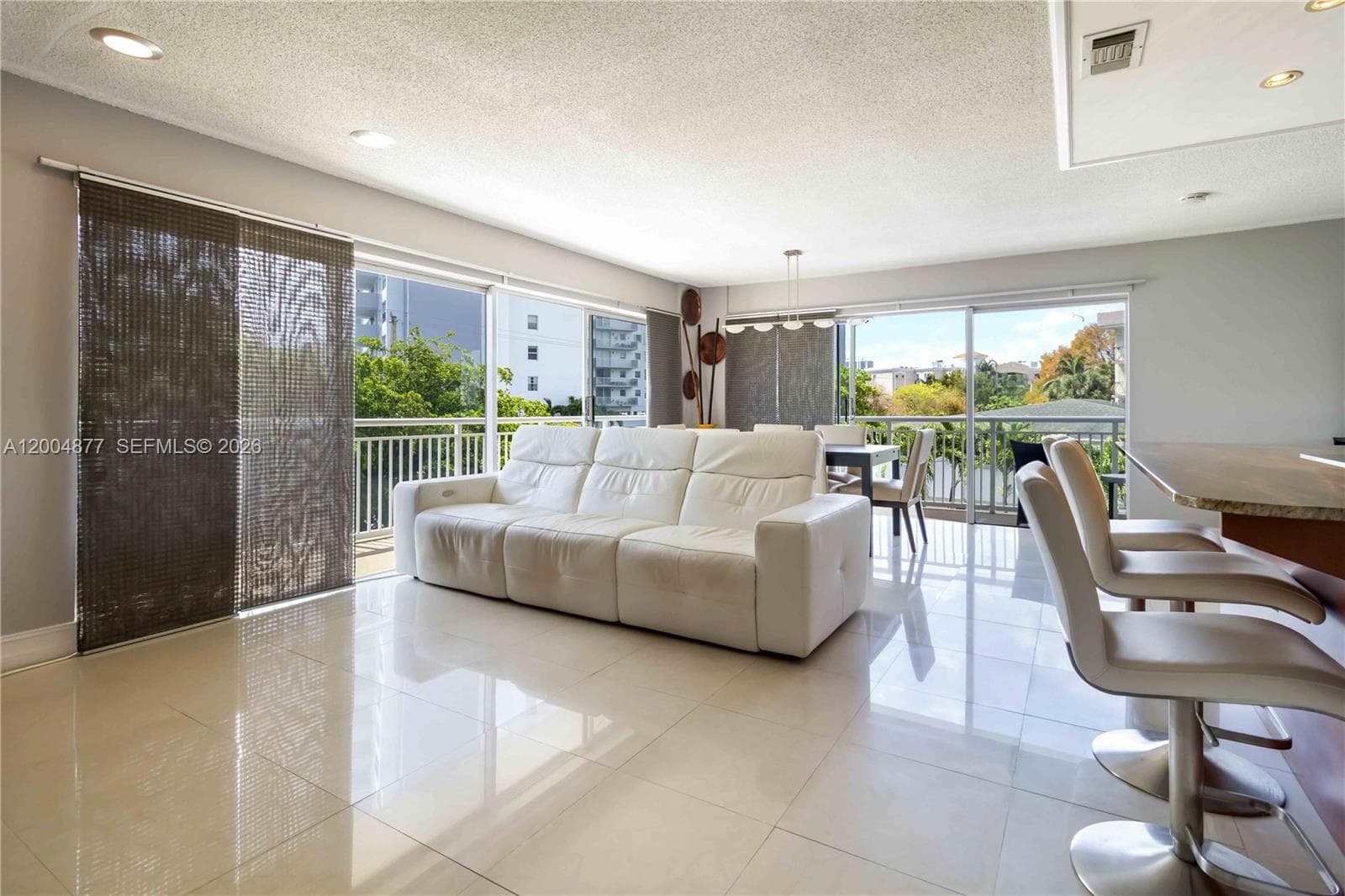 126 Golden Isles Dr # 32A, Hallandale Beach FL 33009 photo 4