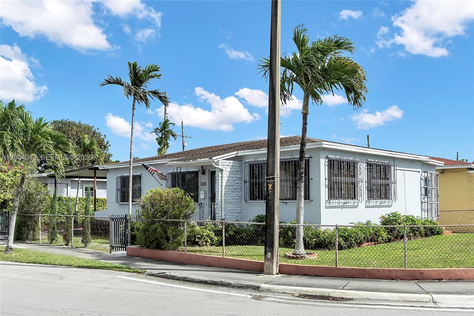 3694 NW 20th St, Miami FL 33142 photo 3