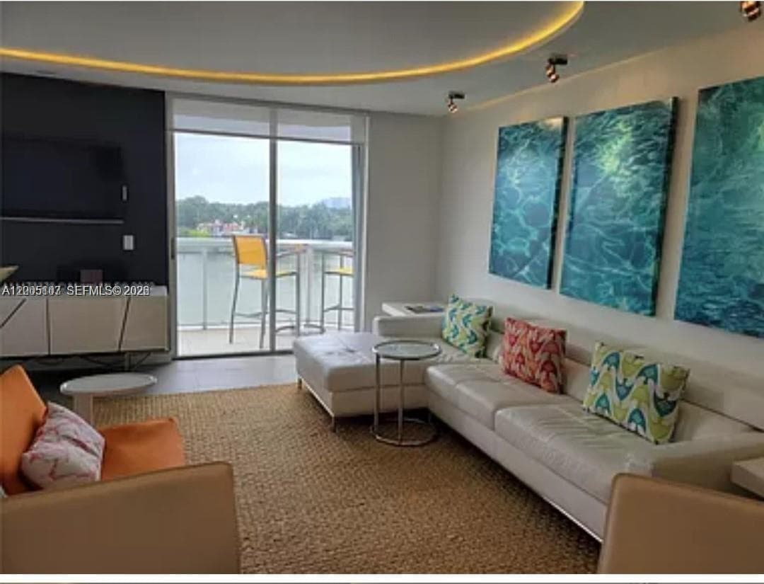 5880 Collins Ave # 604, Miami Beach, FL 33140