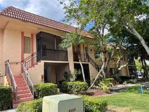158 Lakeview Drive # 202, Weston FL 33326 photo 2