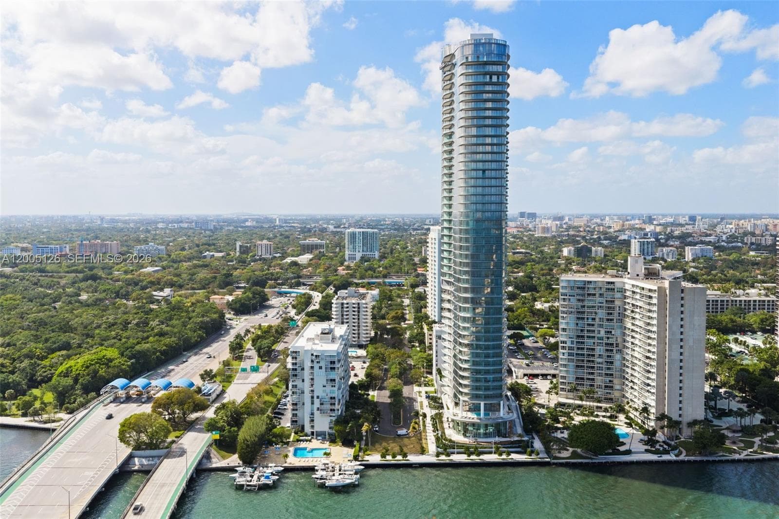 175 SE 25 RD # 2604, Miami FL 33129 photo 2