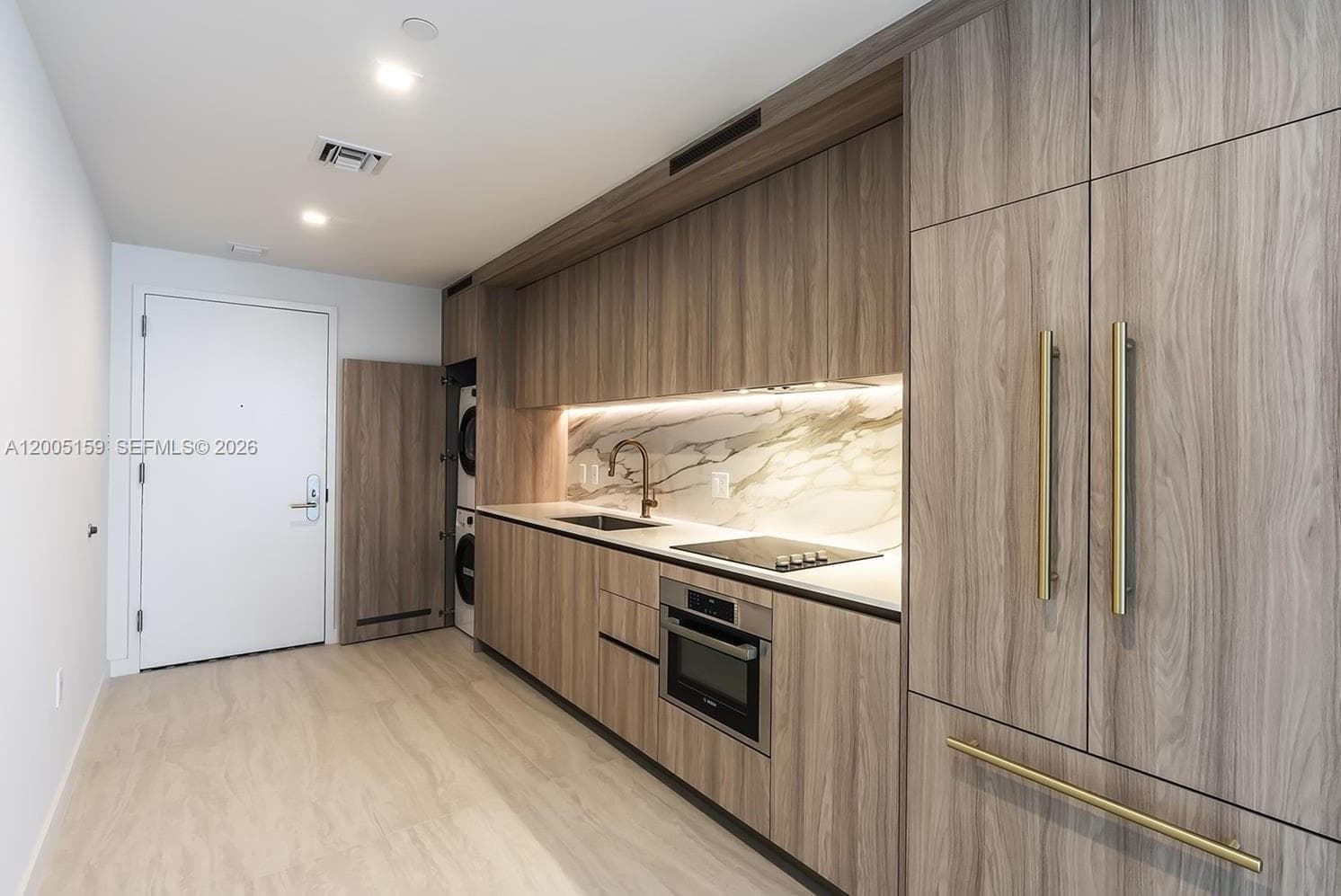 77 SE 5th Street # 2515, Miami, FL 33131 photo 5