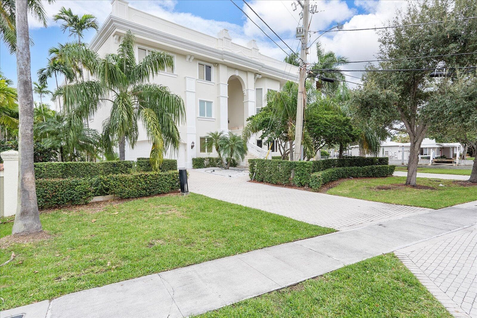 414 Riviera Isle Drive, Fort Lauderdale FL 33301 photo 3