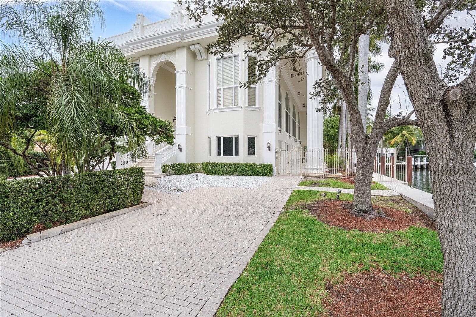 414 Riviera Isle Drive, Fort Lauderdale FL 33301 photo 4