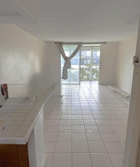 2861 Leonard Dr # F514, Aventura FL 33160 photo 5