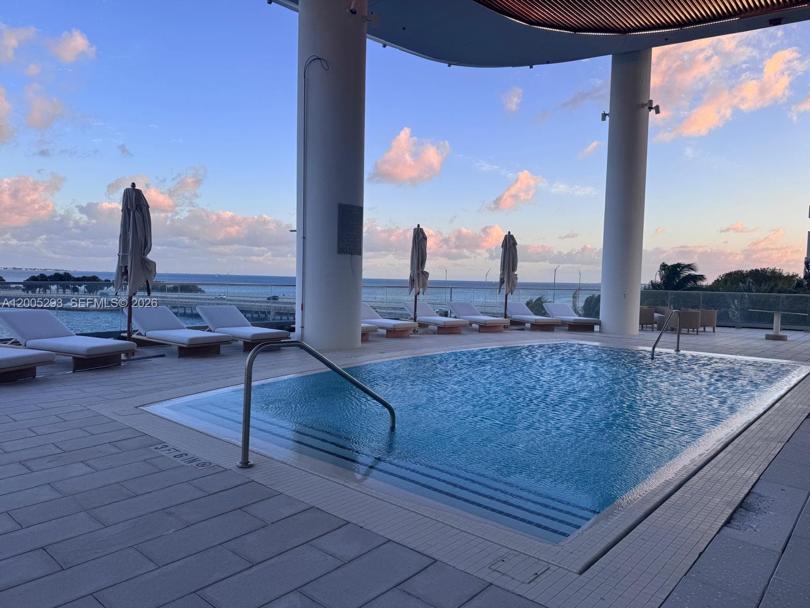 175 se 25 rd # 2803, Miami FL 33129 photo 4