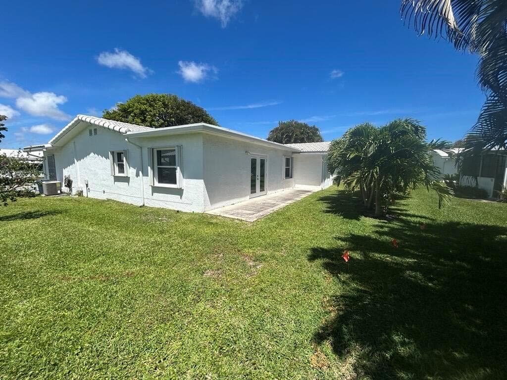 1902 SW 22nd Avenue, Boynton Beach FL 33426 photo 5