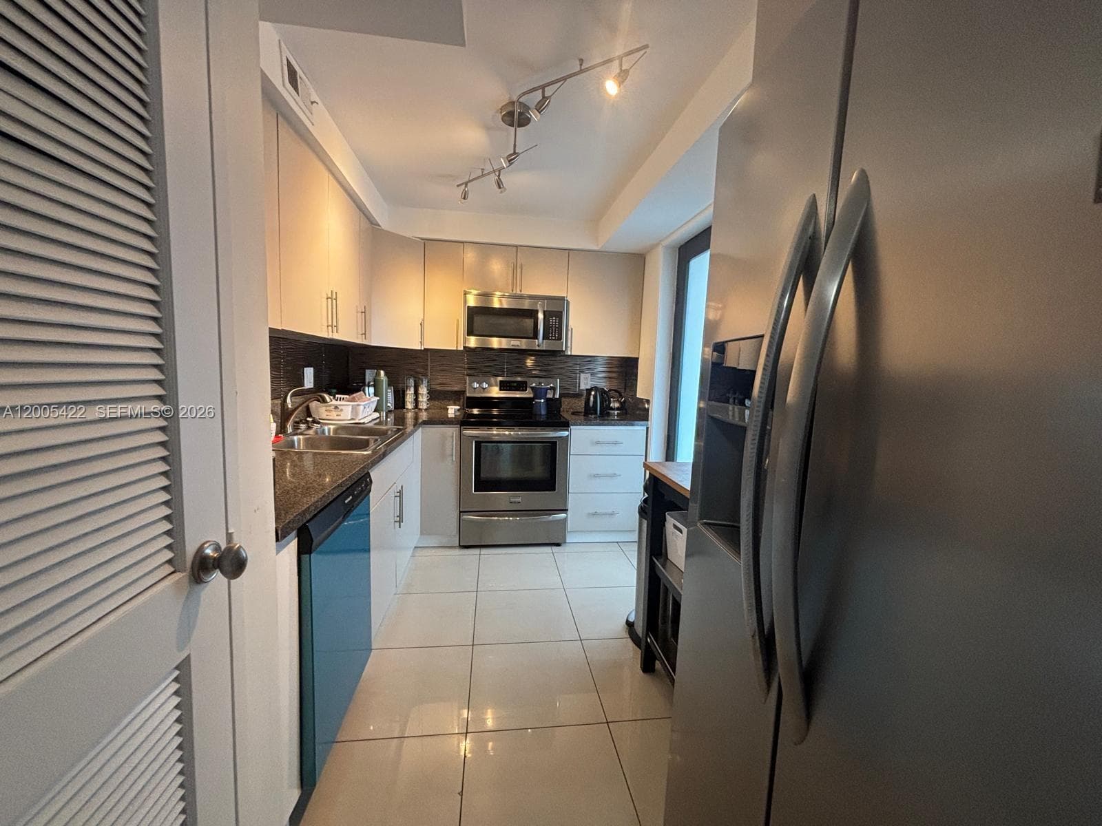 301 Golden Isles Dr # 409, Hallandale Beach FL 33009 photo 5