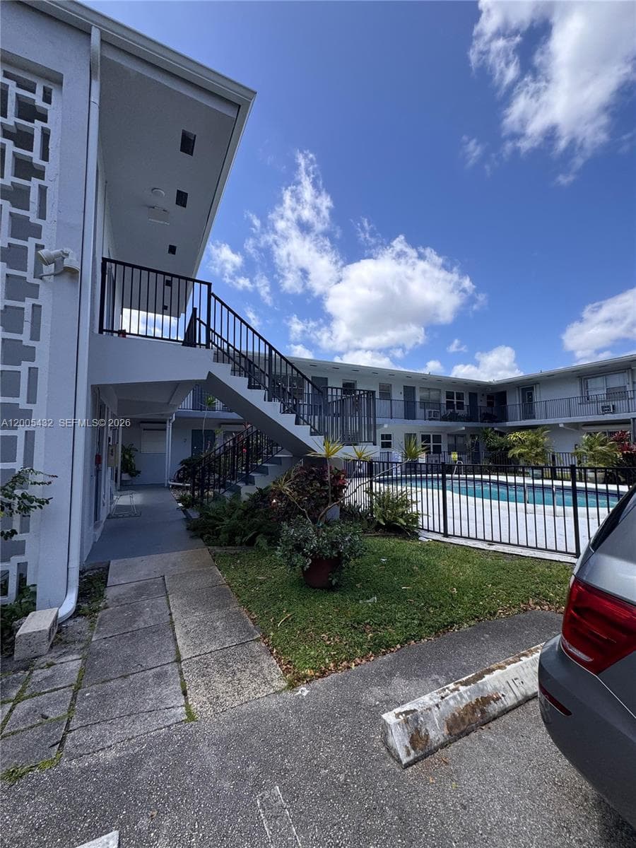 3510 Harrison St # 12, Hollywood FL 33021 photo 3