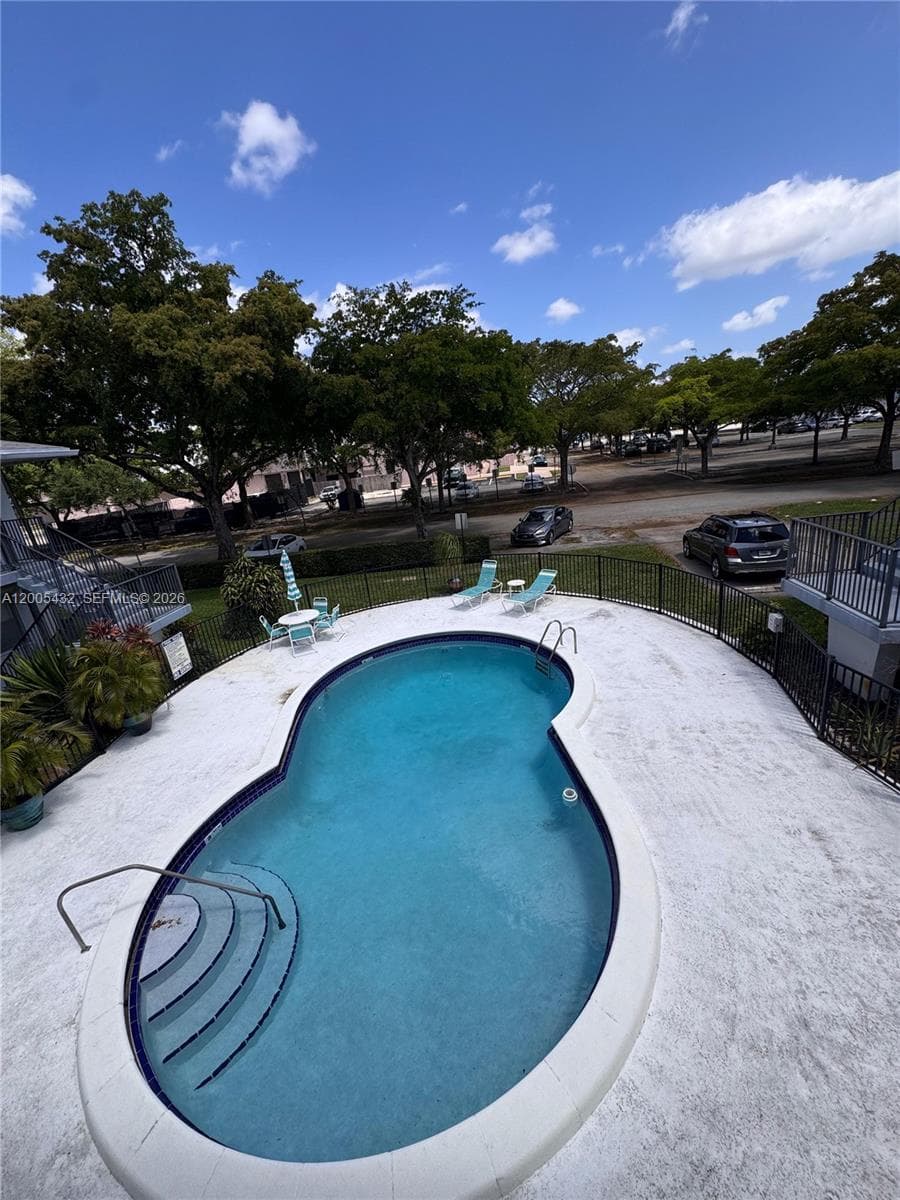 3510 Harrison St # 12, Hollywood FL 33021