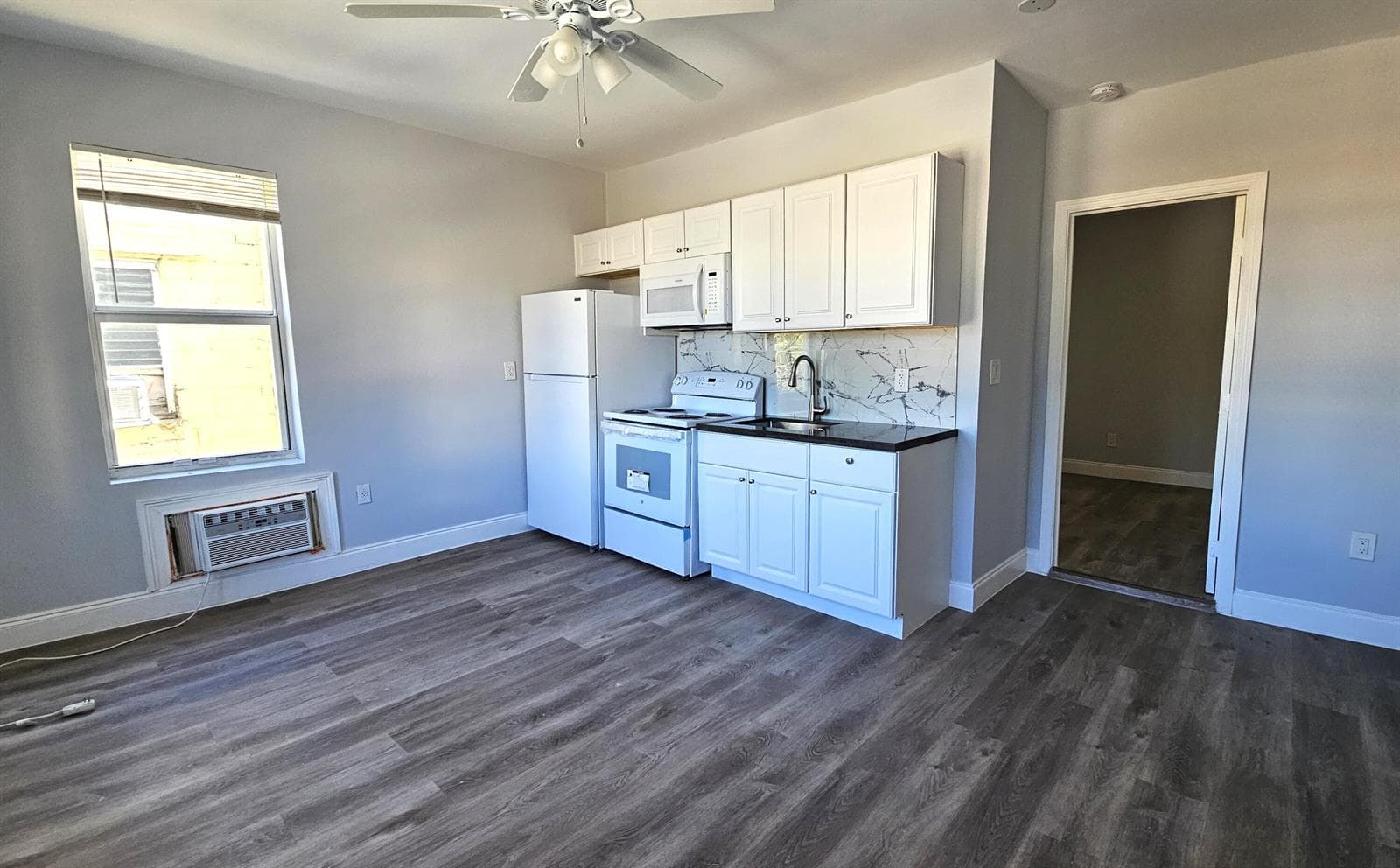 1142 SW 4th Street # 15, Miami FL 33130 photo 2