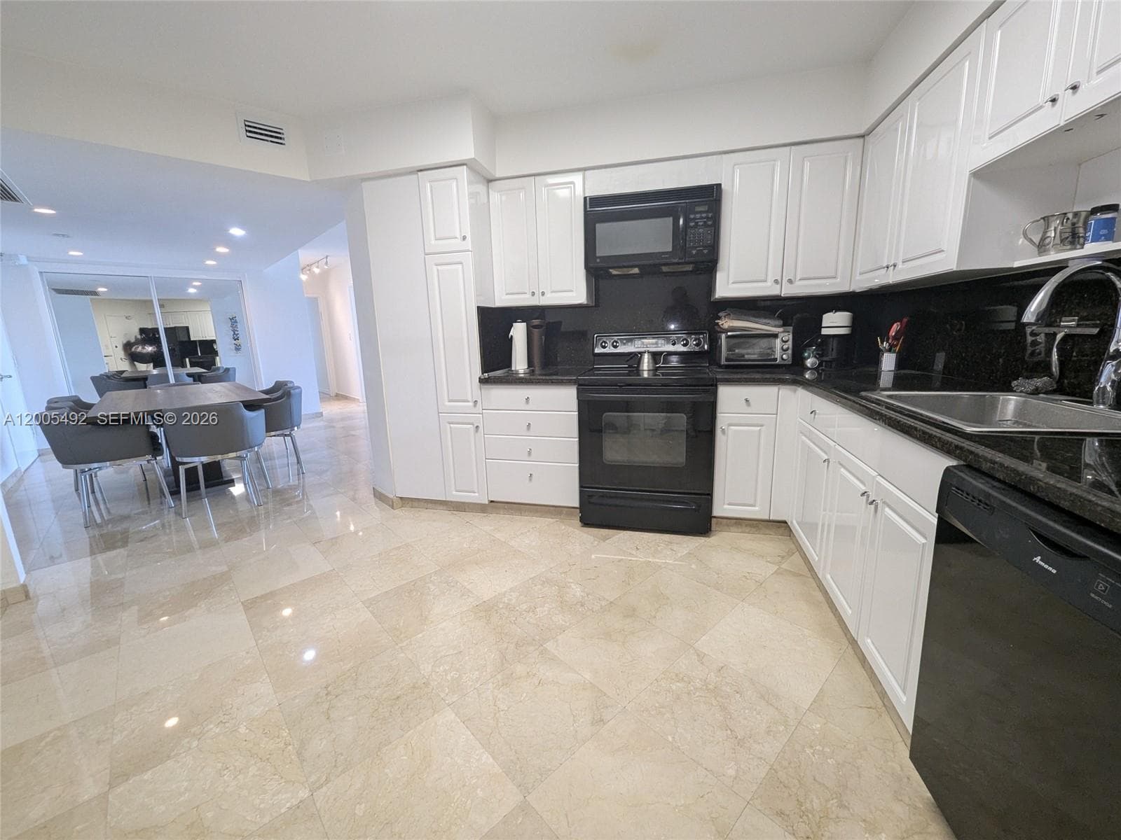 5161 Collins Ave # 518, Miami Beach FL 33140 photo 5