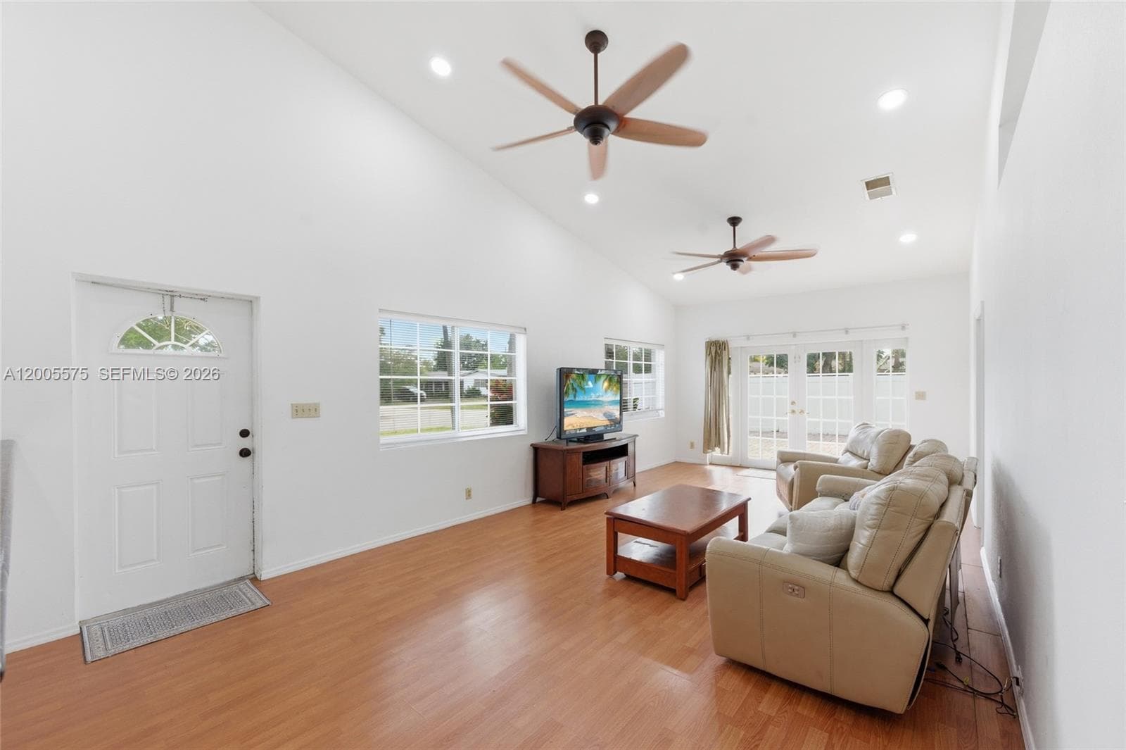 4361 NE 13th Ter, Oakland Park FL 33334 photo 4