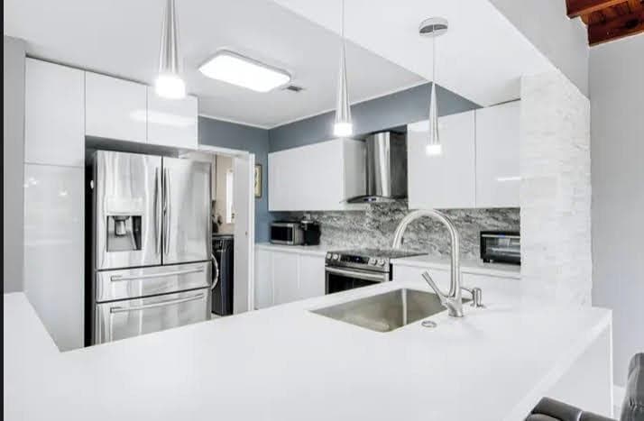 1905 N 45th Avenue, Hollywood FL 33021 photo 4
