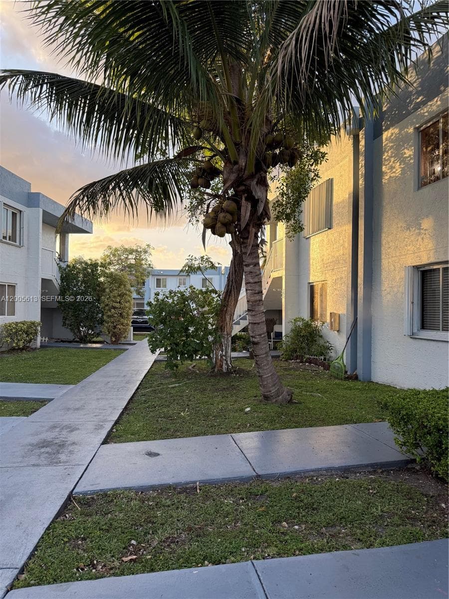 6219 SW 131st Pl # 204, Miami FL 33183 photo 3