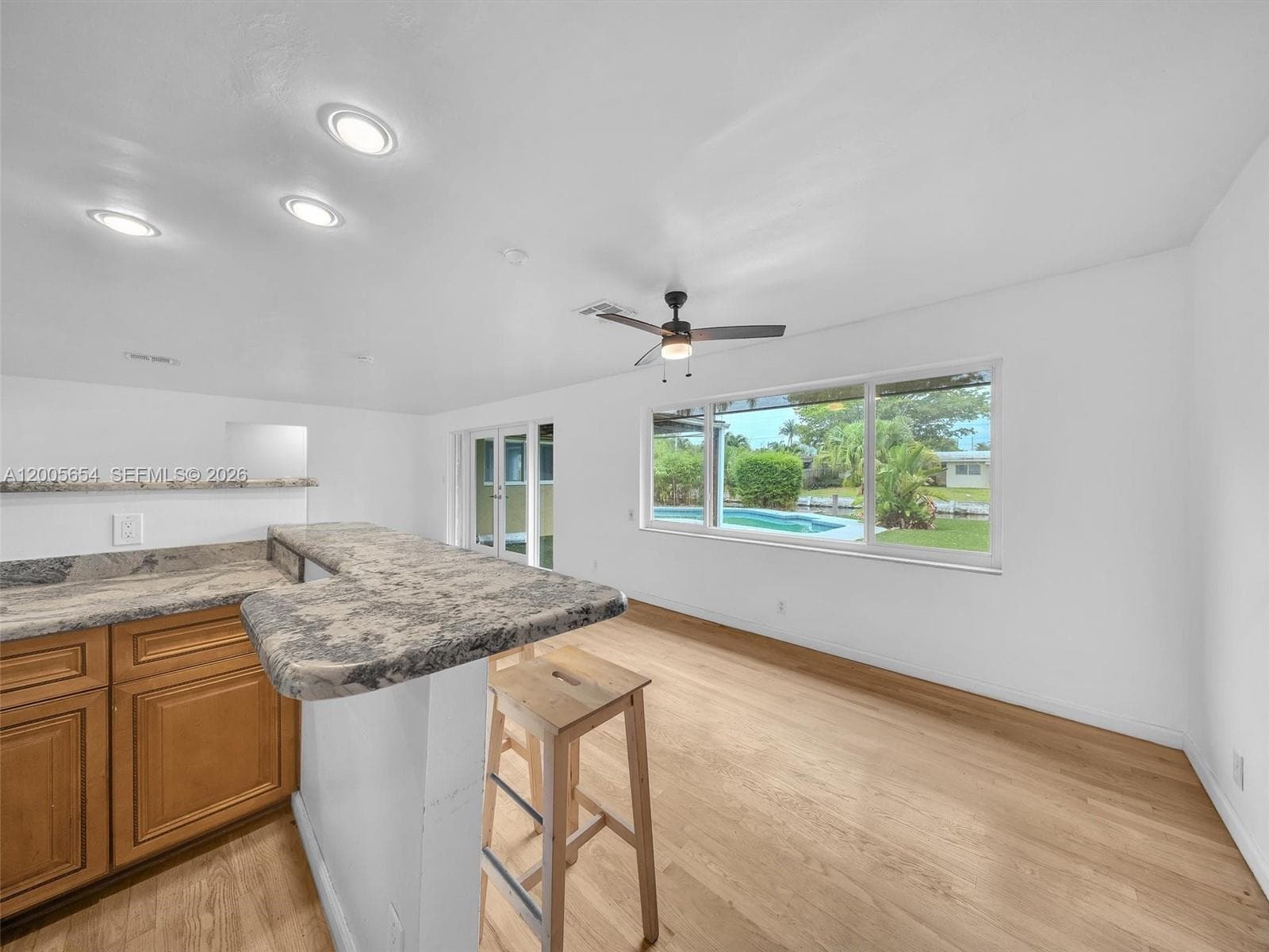 4401 NE 15th Ter, Oakland Park FL 33334 photo 3