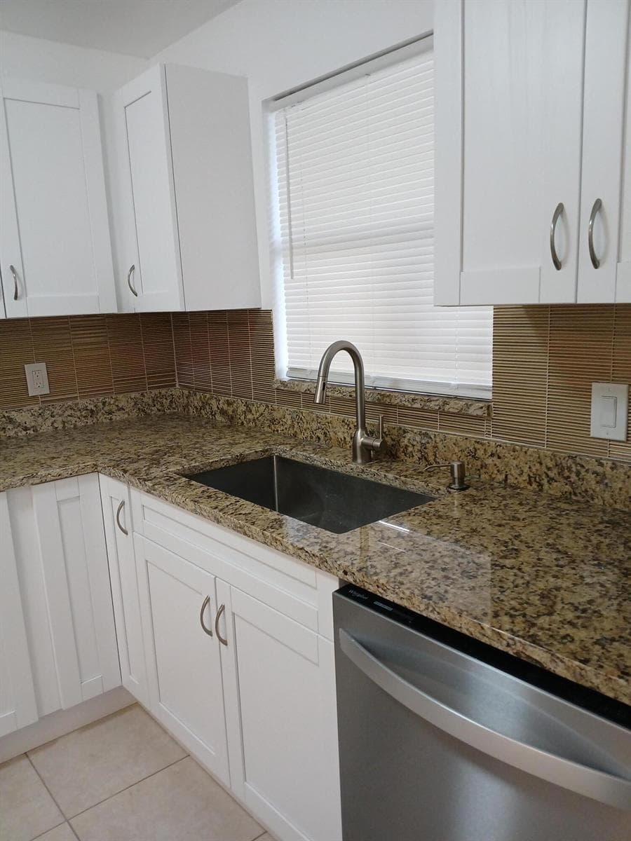 4760 Lucerne Lakes Boulevard W # 405, Lake Worth FL 33467 photo 3