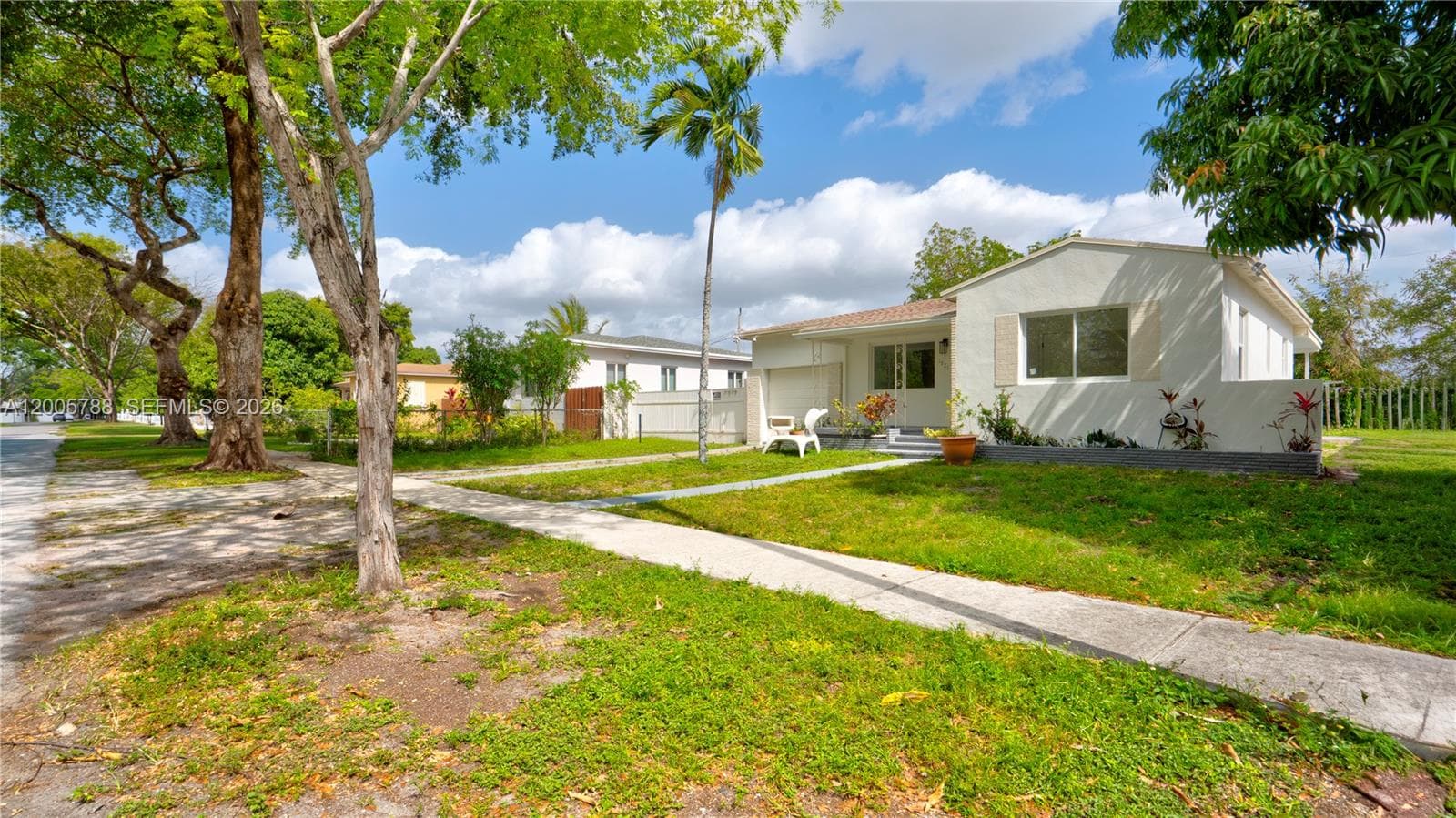 1921 NE 158th St, North Miami Beach FL 33162 photo 2