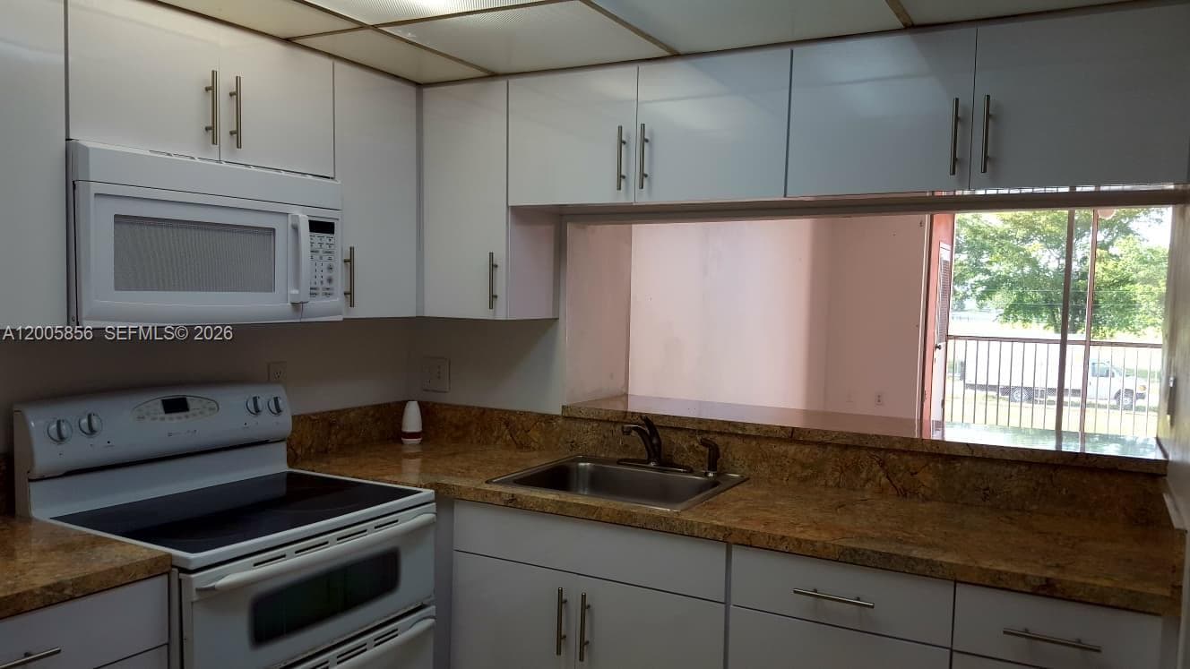 19701 SW 114th Ave # 266, Miami FL 33157 photo 4