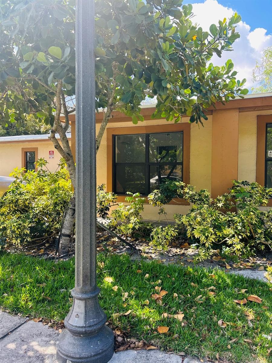 844 NW 3rd Avenue # B, Fort Lauderdale, FL 33311 photo 3