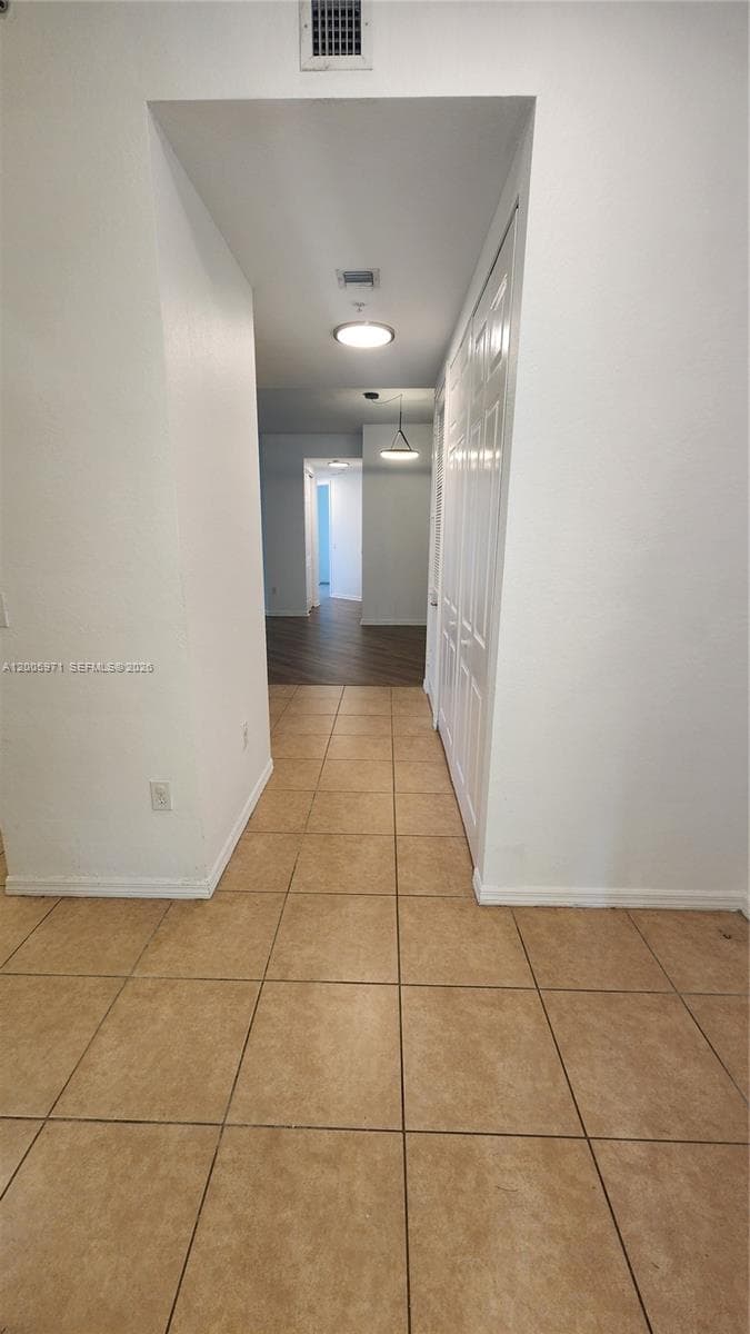 3600 Oaks Clubhouse Dr # 206, Pompano Beach FL 33069 photo 3