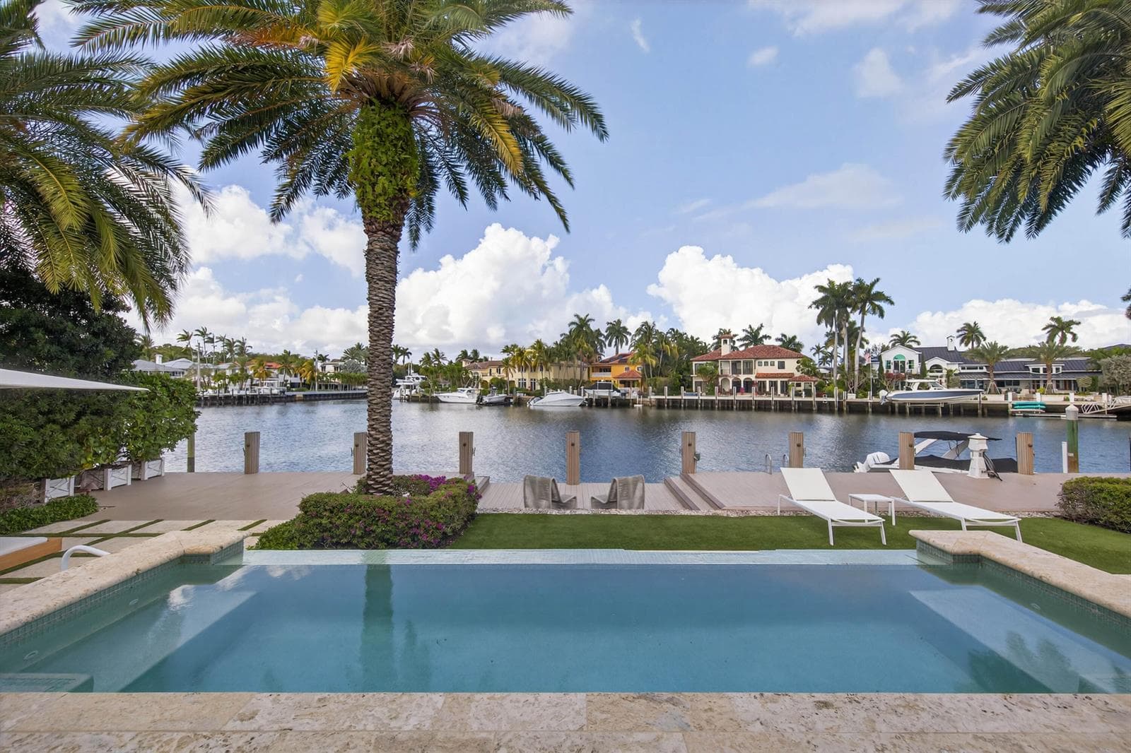 1605 SE 9th Street, Fort Lauderdale FL 33316 photo 4