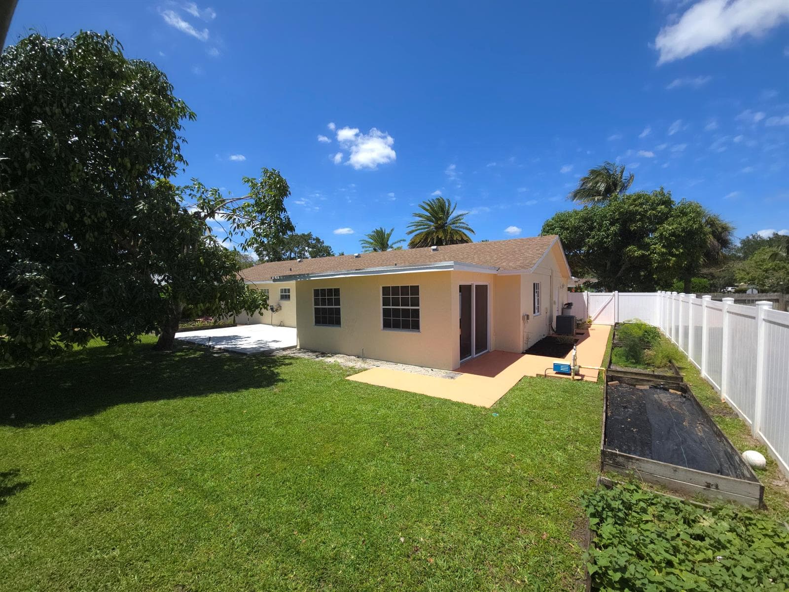 4554 Franwood Drive, Delray Beach FL 33445 photo 3