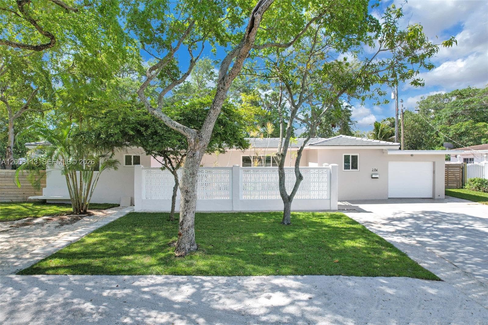 2 NW 89th St, El Portal FL 33150 photo 4