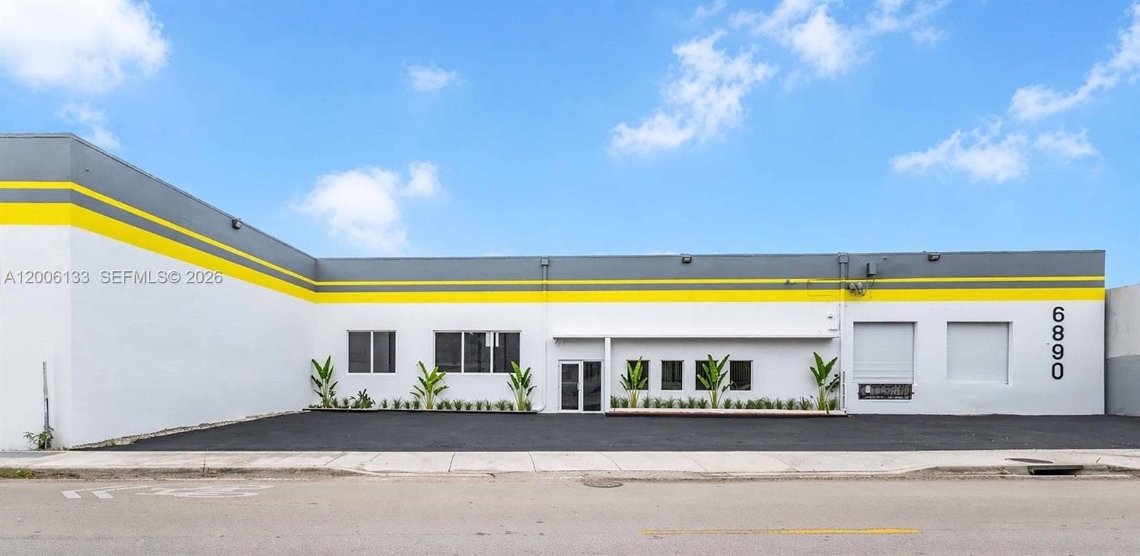6800 NE 4th Ct, Miami FL 33138