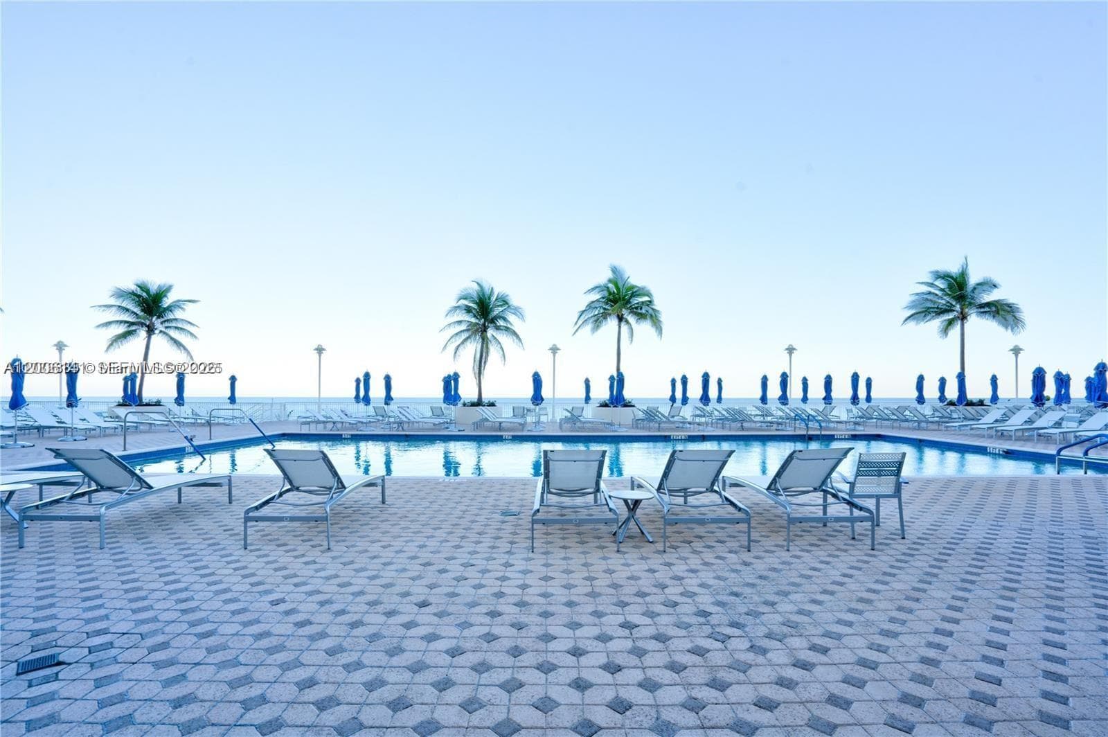 1904 S Ocean Dr SEASONAL # 1707, Hallandale Beach FL 33009 photo 2