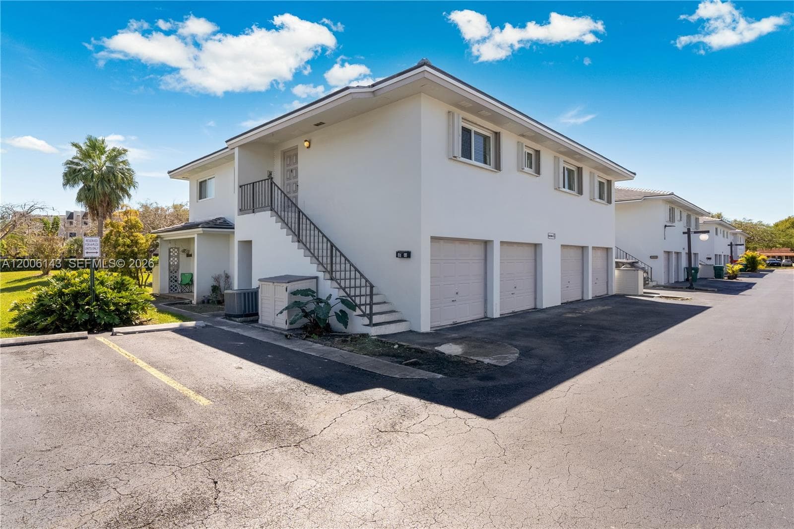 8048 SW 80 AVE # 8048, Miami FL 33143