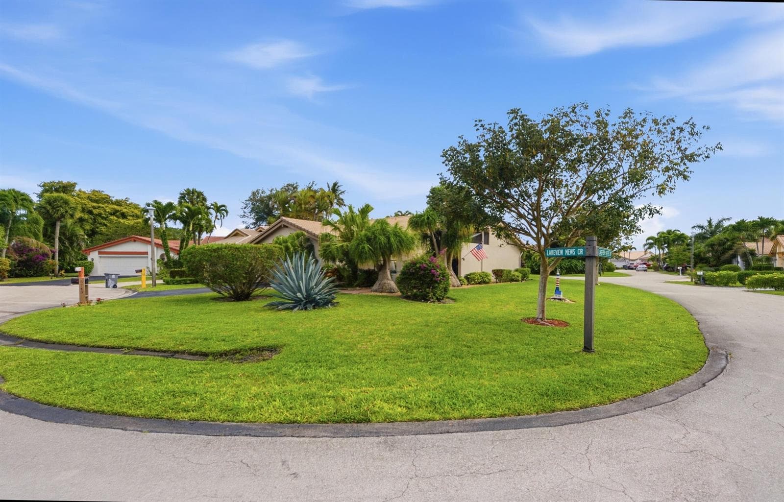 5743 Lakeview Mews Drive, Boynton Beach FL 33437 photo 3