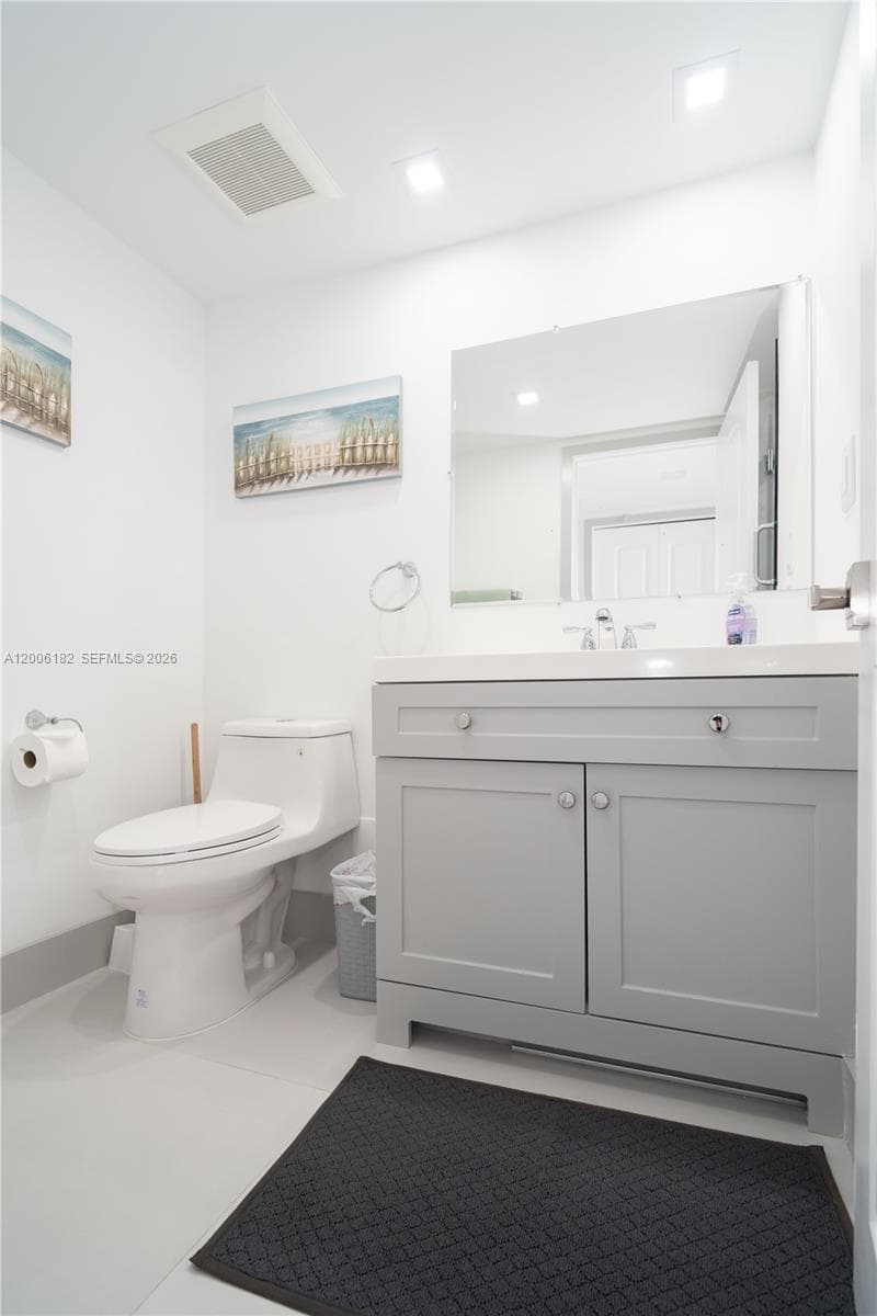 19707 Turnberry Way # 18C, Aventura FL 33180 photo 4