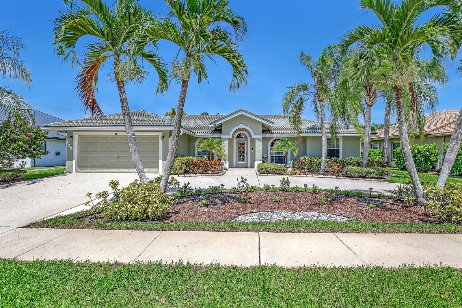 133 Black Olive Crescent, Royal Palm Beach FL 33411 photo 2