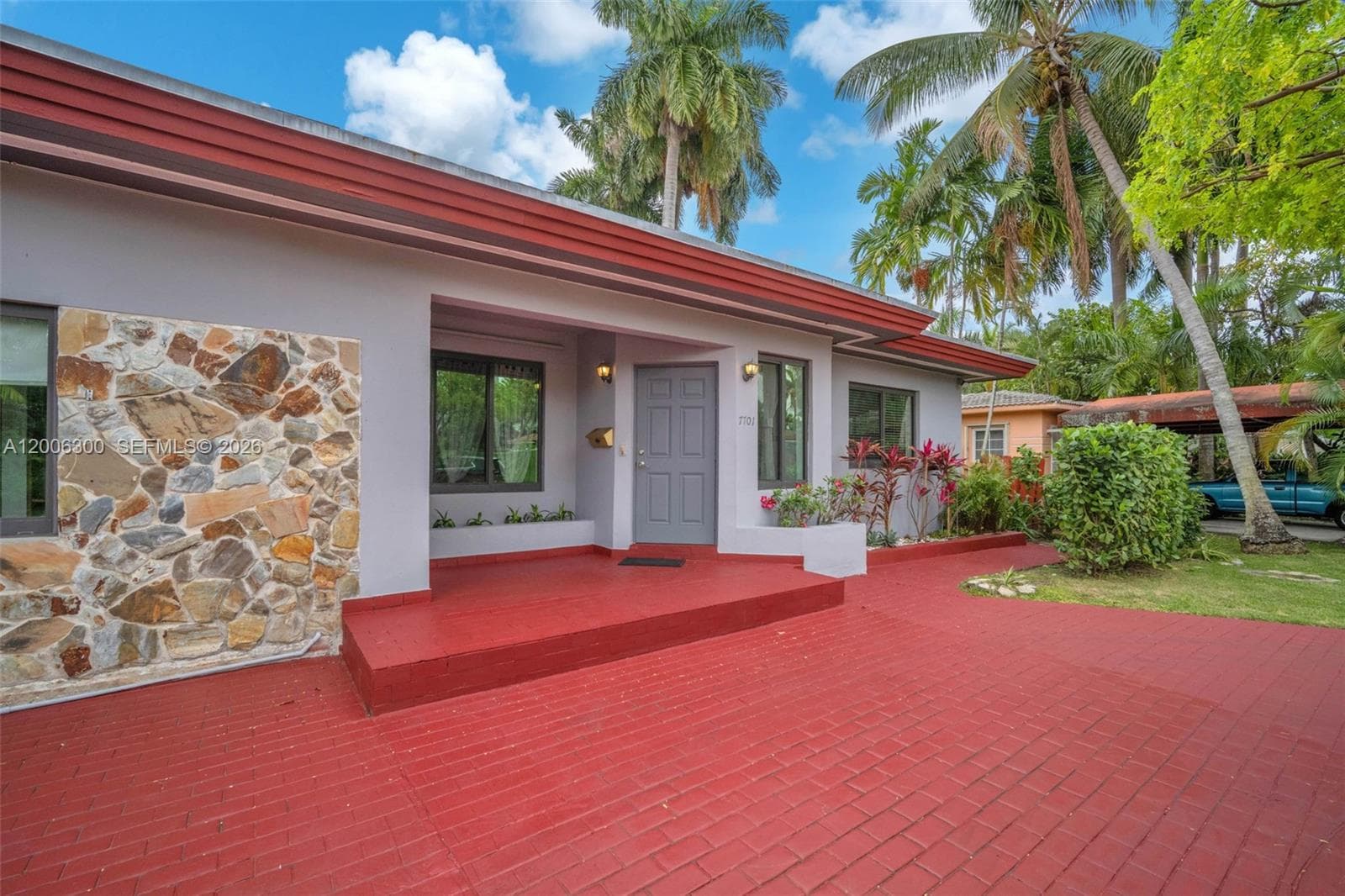 7701 Center Bay Dr, North Bay Village FL 33141 photo 5