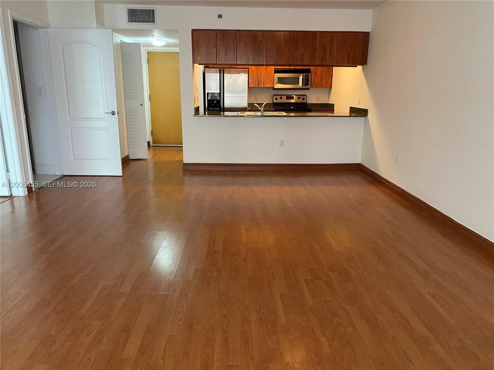1200 Brickell Bay Dr # 1914, Miami FL 33131 photo 3
