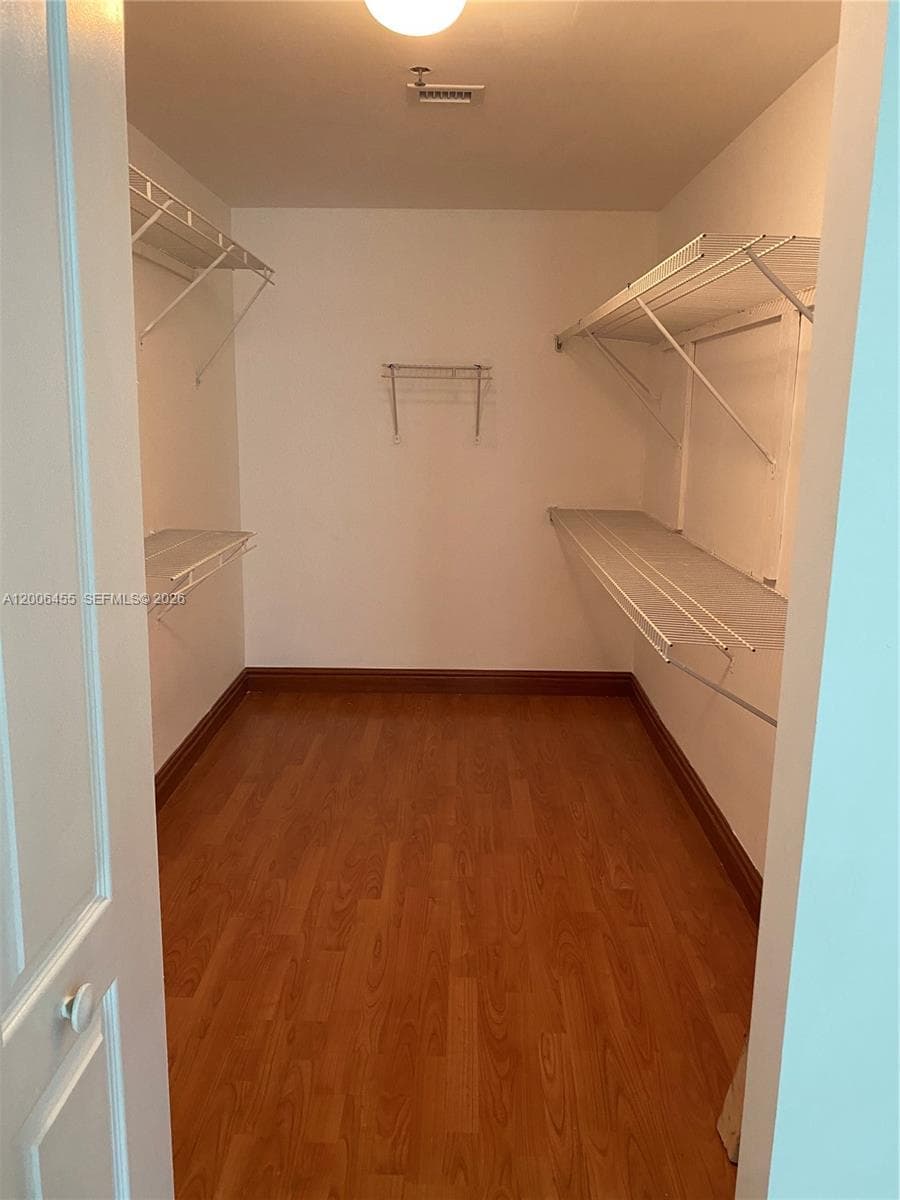 1200 Brickell Bay Dr # 1914, Miami FL 33131 photo 4