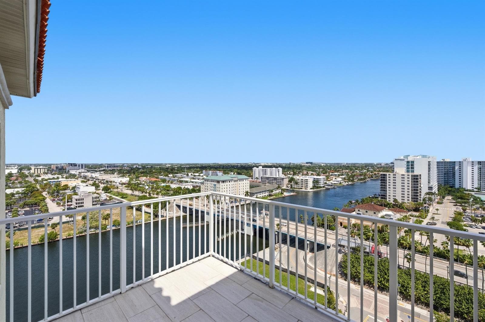 3020 NE 32nd Avenue, Fort Lauderdale FL 33308 photo 3
